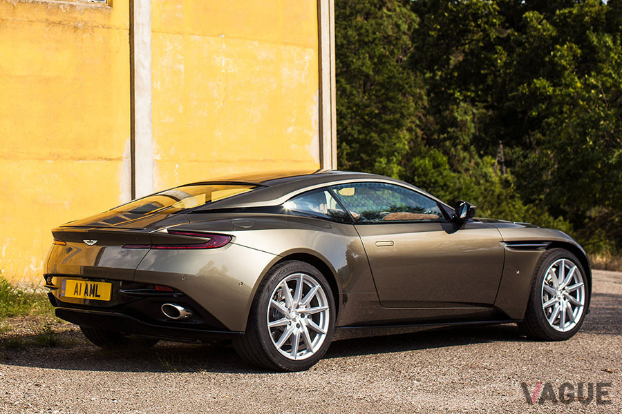 至高のGTカー、アストンマーティン「DB11」