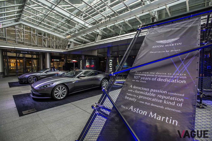 「Deserves to be Driven」というテーマで、2020年11月20日と21日、東京・六本木ヒルズ大屋根プラザにおいてアストンマーティンのイベントが開催された