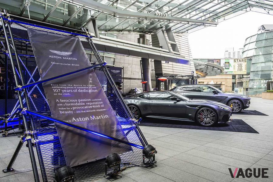 「Deserves to be Driven」というテーマで、2020年11月20日と21日、東京・六本木ヒルズ大屋根プラザにおいてアストンマーティンのイベントが開催された