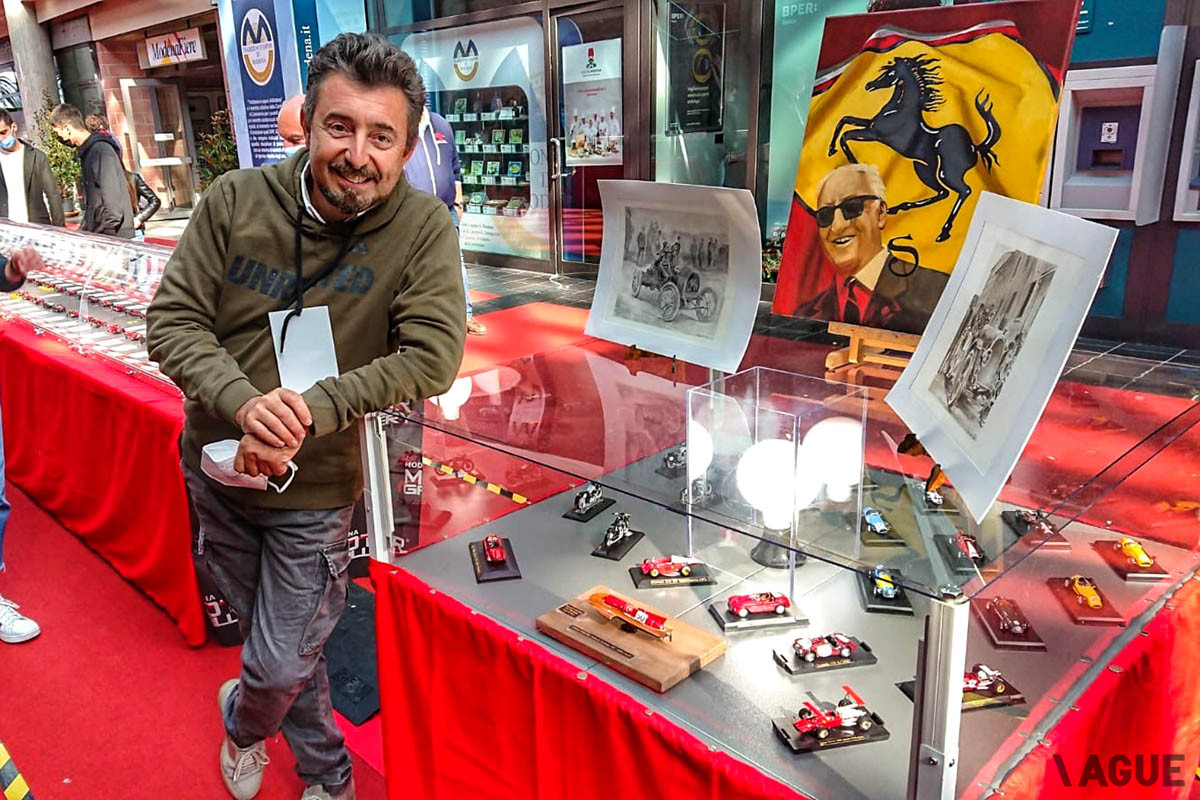 F1のミニチュアカーでフェラーリ物語を作った、エリス・セルネージ氏