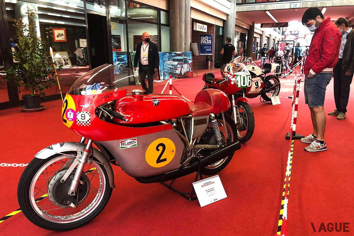 クルマだけでなくバイクも展示されている。MVアグスタの1965年製「GP500レーサー」