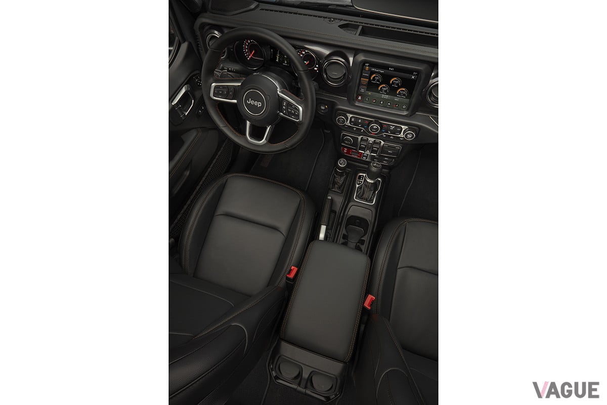 外装色は9タイプからチョイスが可能だが、インテリアカラーはブラック一色のみとなる