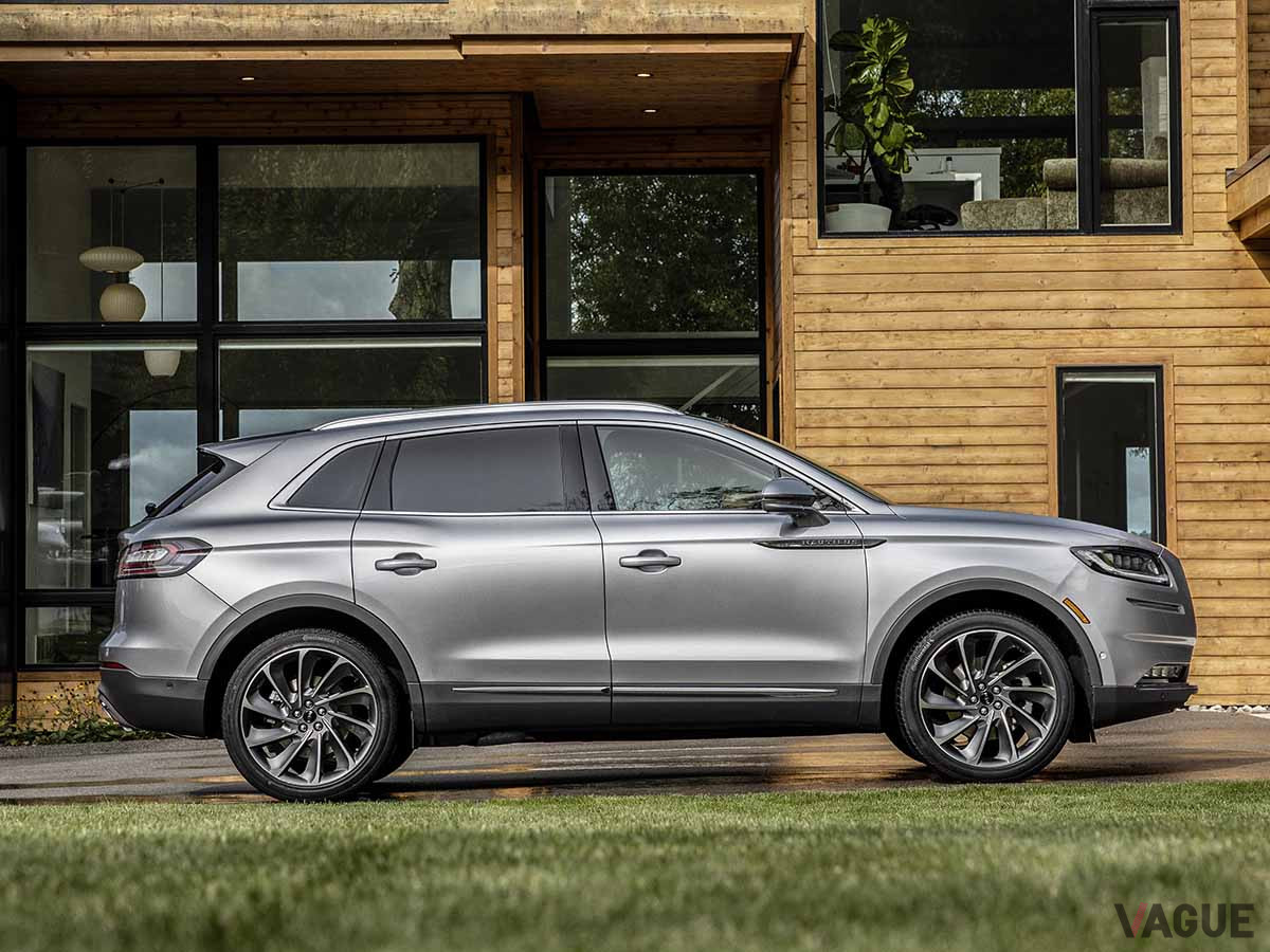 2021年型リンカーン「ノーチラス」フライトブルーとシルバーラディアンス