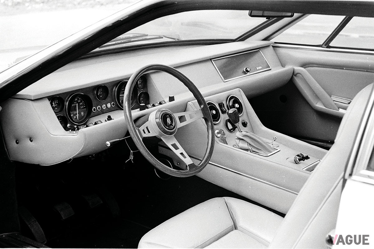 「ハラマ400GT」のインテリア