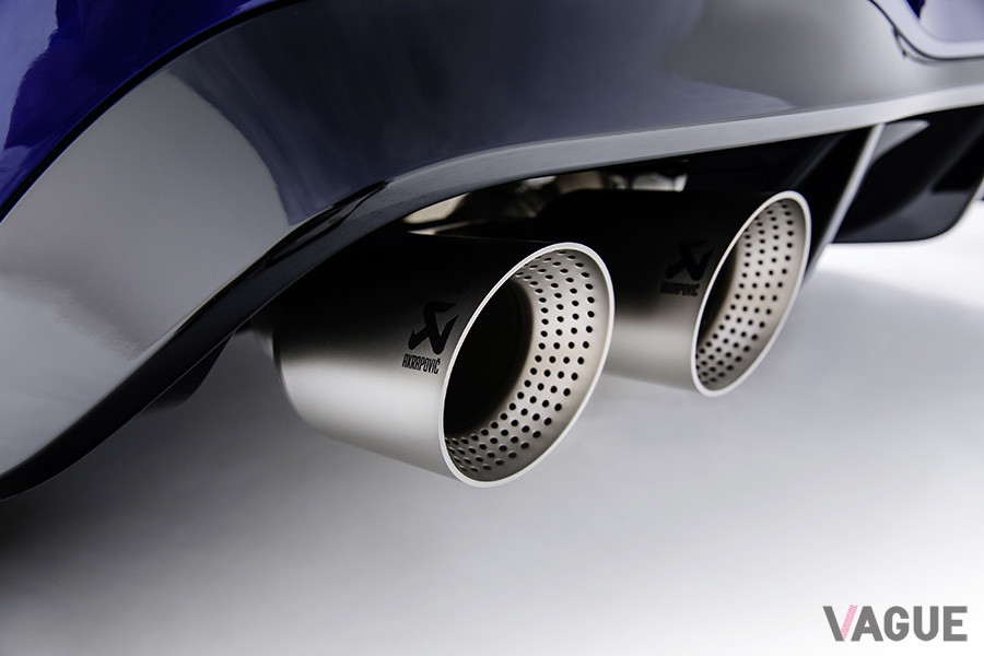 VW新型「ゴルフR」のテールパイプ