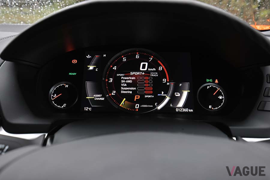 ホンダ「NSX」のメーター。ダイナミックモードは「SPORT+」