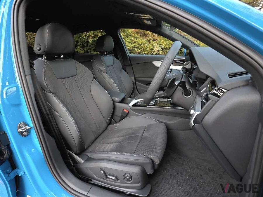 アウディ新型「A4 45 TFSIクワトロ Sライン」のフロントシート