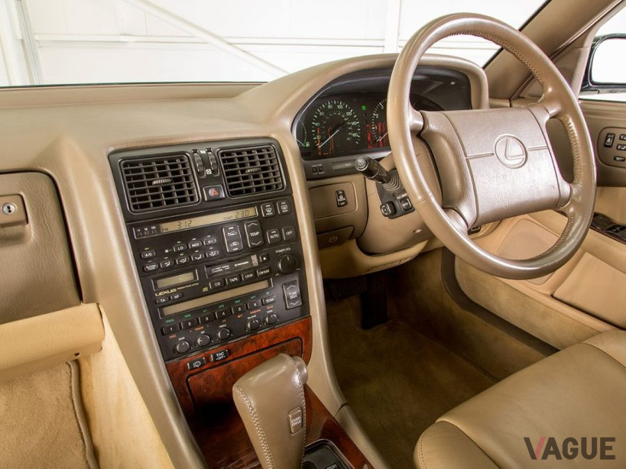 レクサス初代「LS400」のインパネ