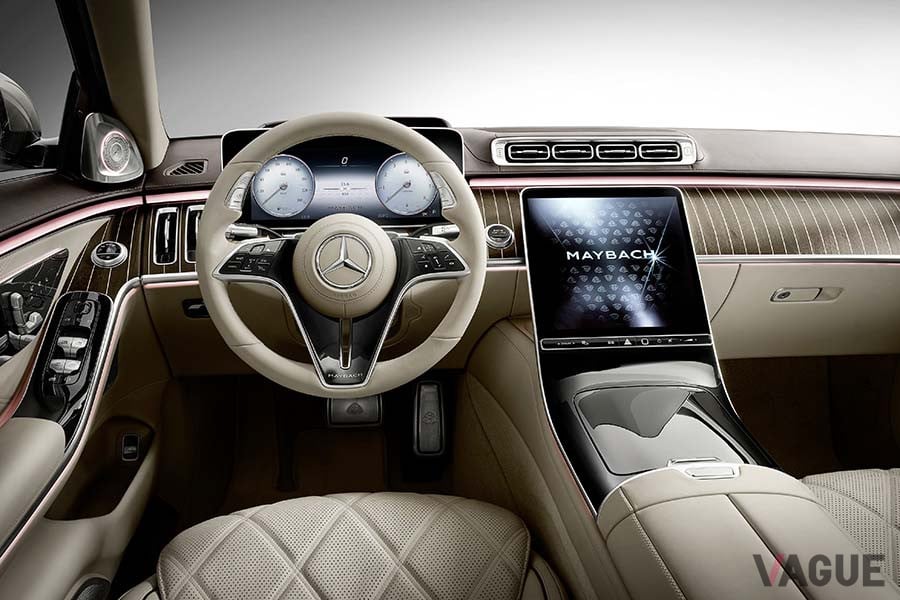 新型「メルセデス-マイバッハSクラス」のインパネ