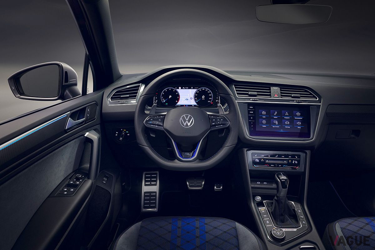 VW「ティグアンR」のインパネ