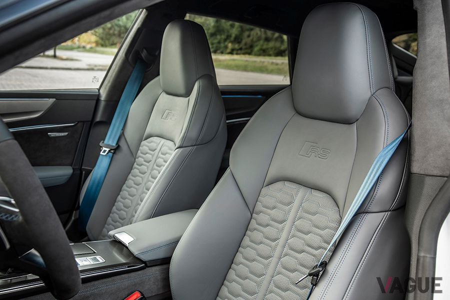 アウディ新型「RS7スポーツバック」のインパネ