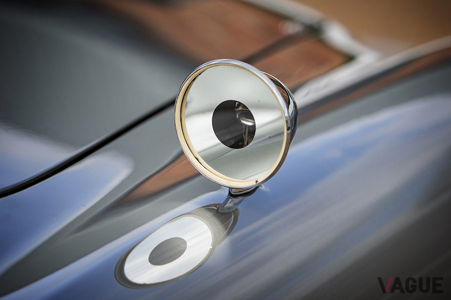 ボンドカーの秘密兵器が装備されている（C）2019 Courtesy of RM Sotheby's