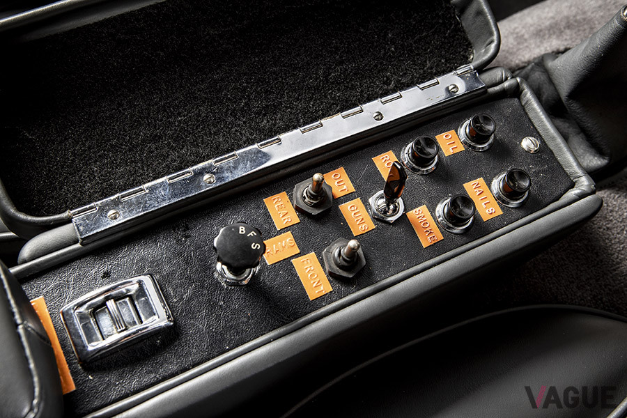 ボンドカーの秘密兵器が装備されている（C）2019 Courtesy of RM Sotheby's