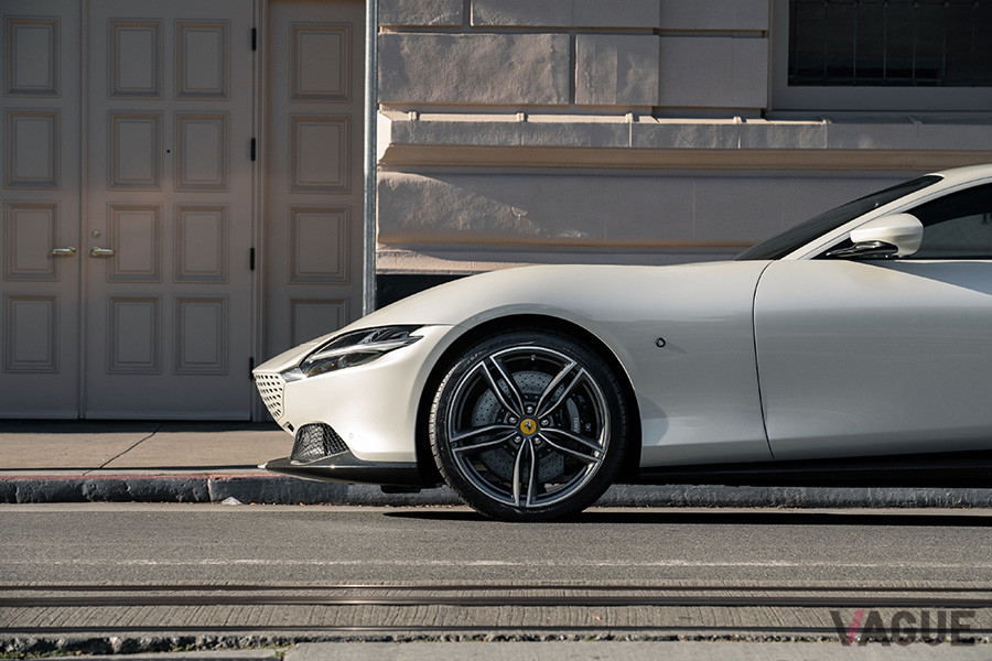 約6300万円で落札されたフェラーリ「ローマ」（C）2020 Courtesy of RM Sotheby's