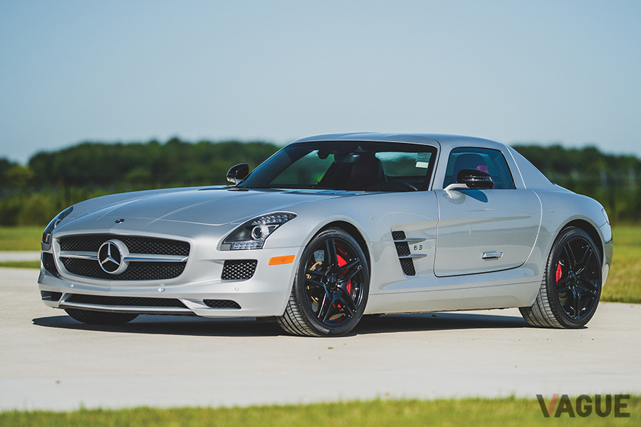 新車当時の車両価格と変わらない、およそ2500万円で落札されたメルセデス・ベンツ「SLS AMG クーペ」（C）2020 Courtesy of RM Sotheby's