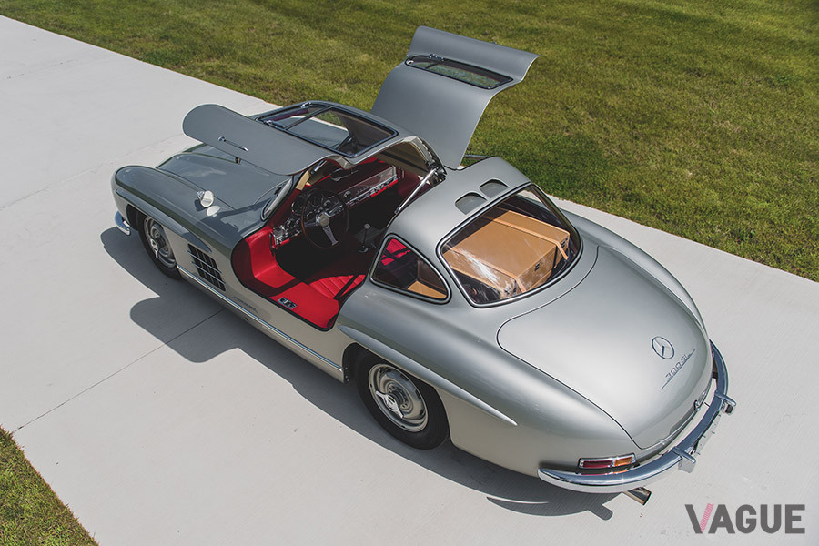 1億5000万円オーバーで落札されたメルセデス・ベンツ「300 SL ガルウイング」（C）2020 Courtesy of RM Sotheby's