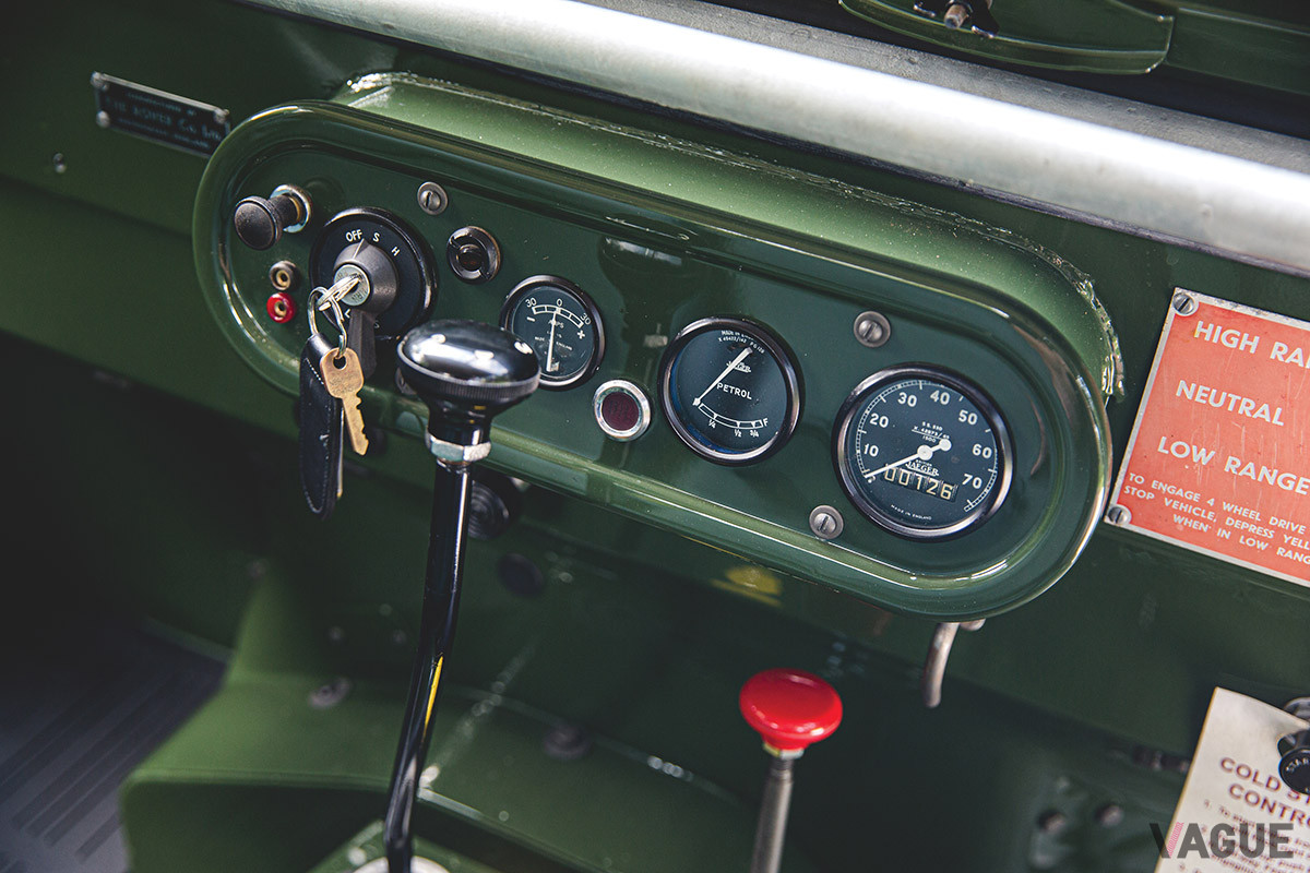 およそ2500万円で落札されたランドローバー「シリーズI SWB カー・ゼロ」（C）2020 Courtesy of RM Sotheby's