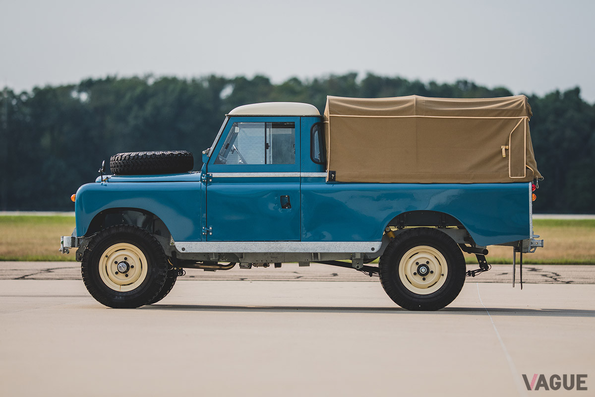 約810万円で落札されたランドローバー「シリーズ IIA ピックアップ」（C）2020 Courtesy of RM Sotheby's