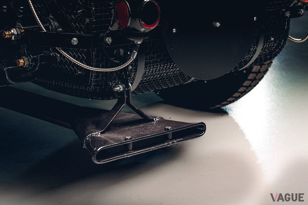 すべての部品はレーザースキャンして、その精密なデータを基にCADによる完璧なデジタルモデルを完成させた上で作られている