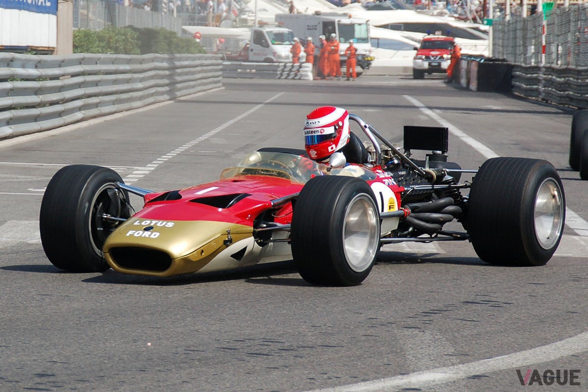 F1GPで初めてスポンサーカラーをまとったロータス49