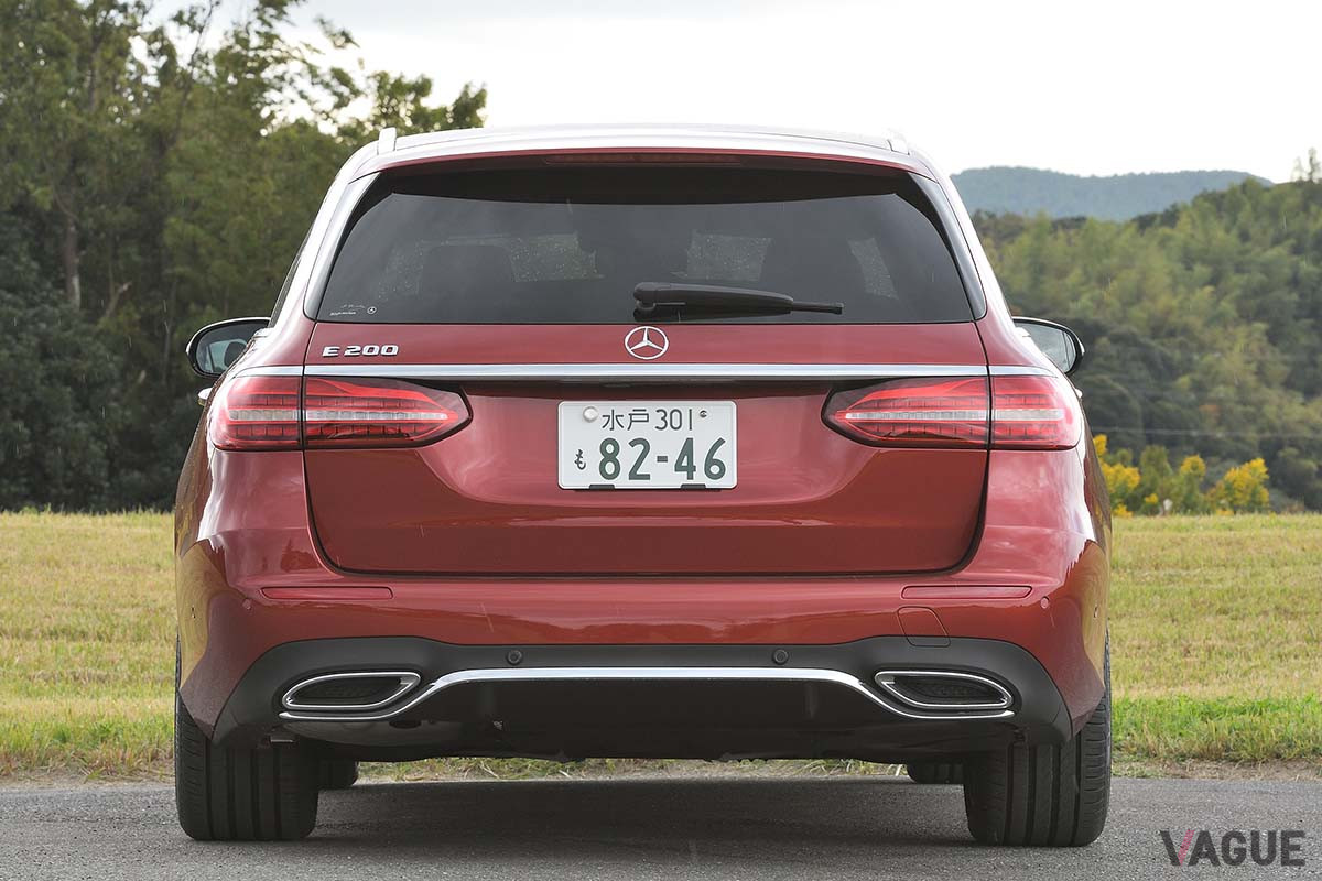 メルセデス・ベンツ改良新型「E200スポーツ ステーションワゴン」の全高は1465mm