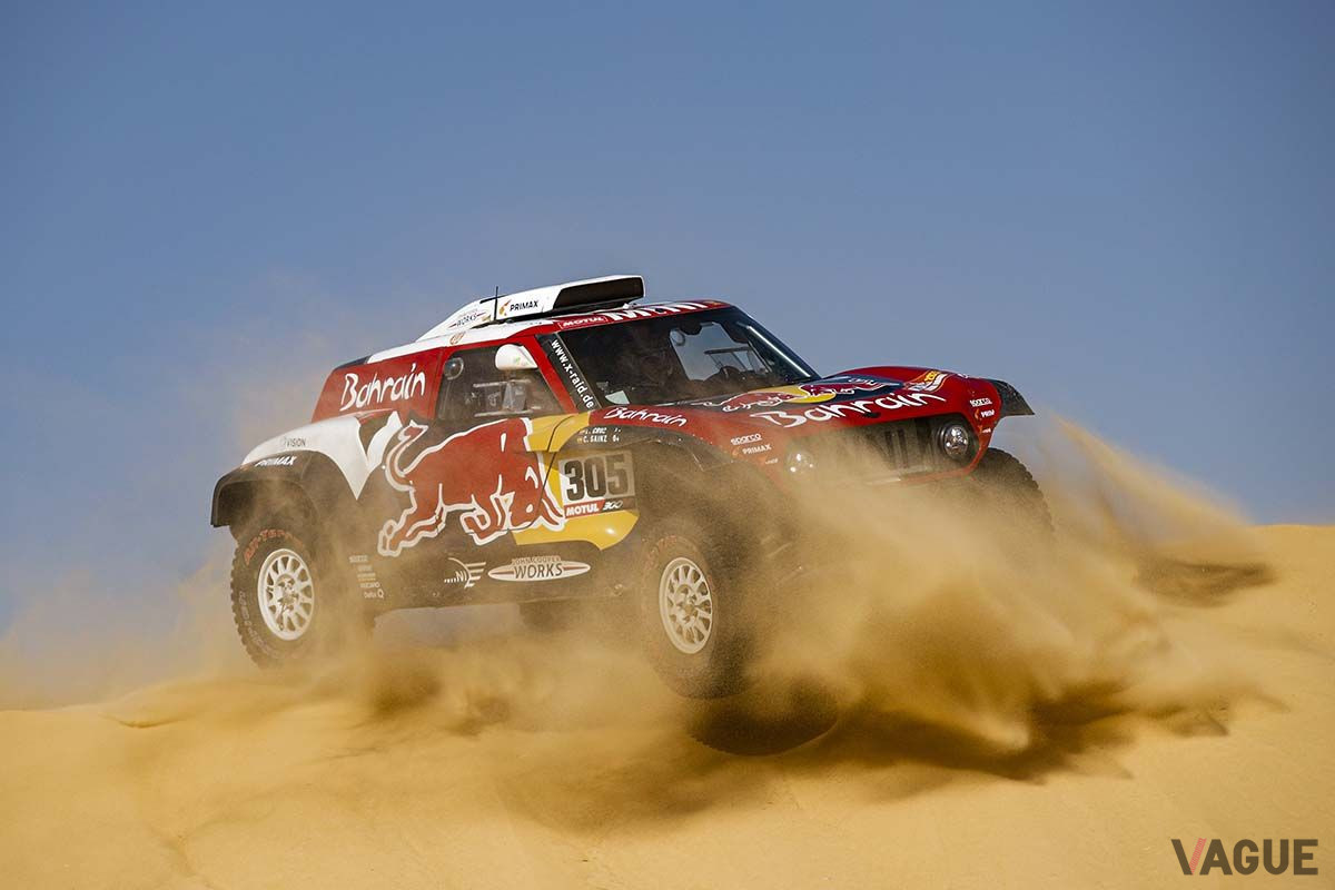2020年ダカールラリーで優勝したカルロス・サインツがドライブする「X-raid ミニ ジョン・クーパー・ワークス バギー）