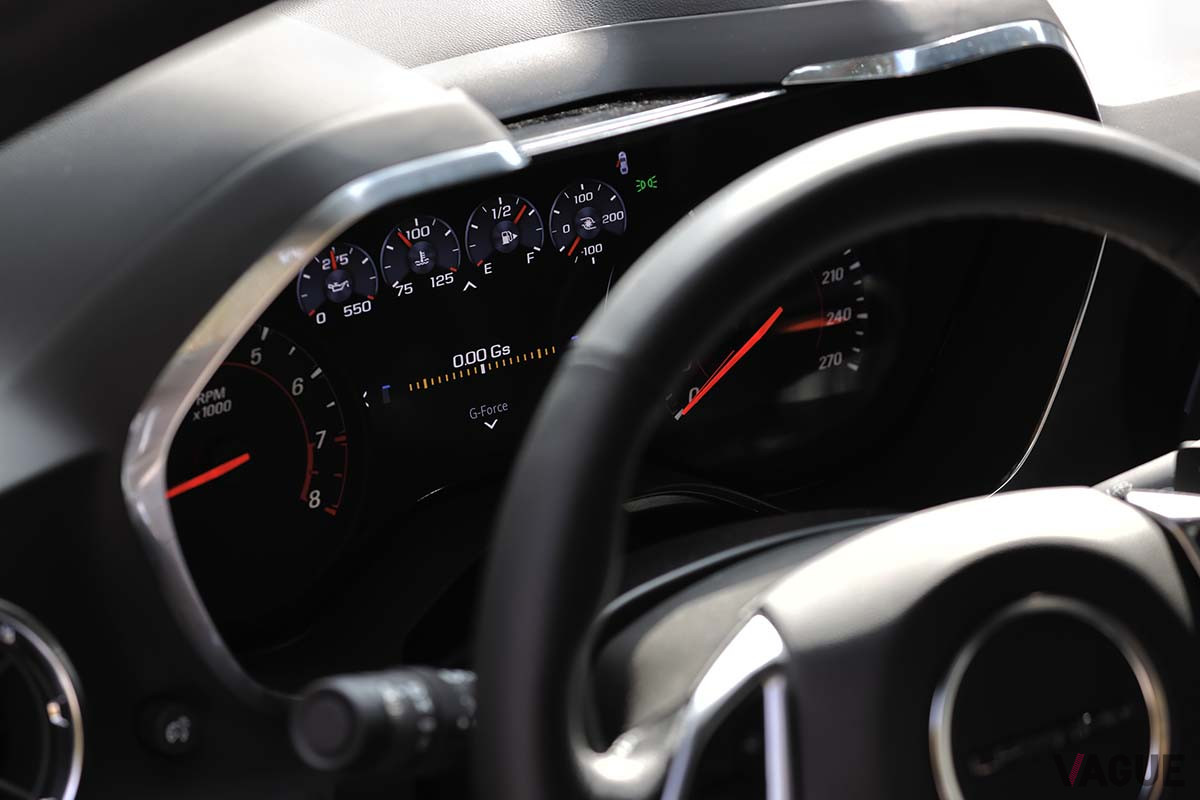 シボレー「camaro LT RS」のメーター