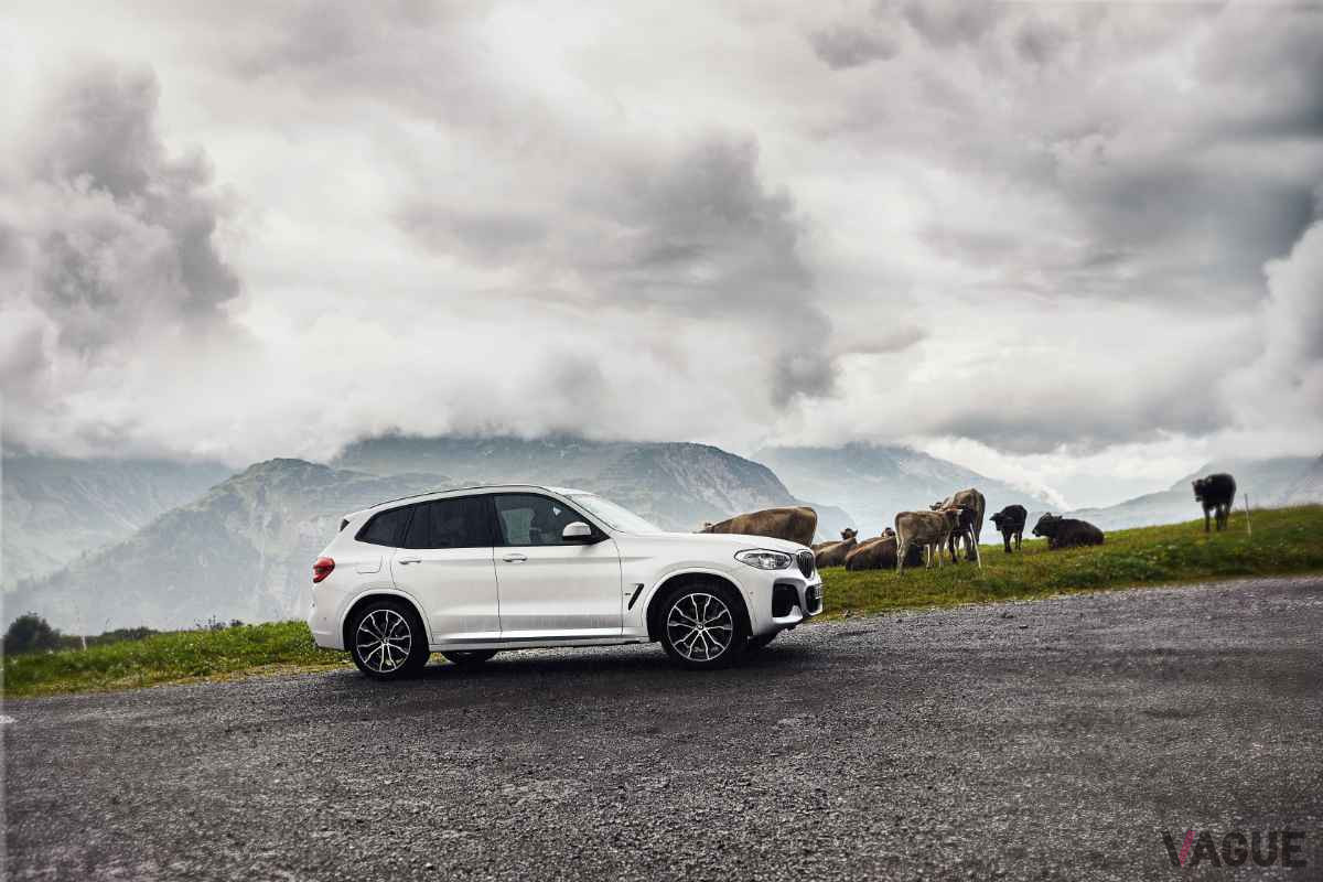 2020年4月9日に追加されたX3のプラグインハイブリッド「X3 xDrive 30e」。778万円から836万円