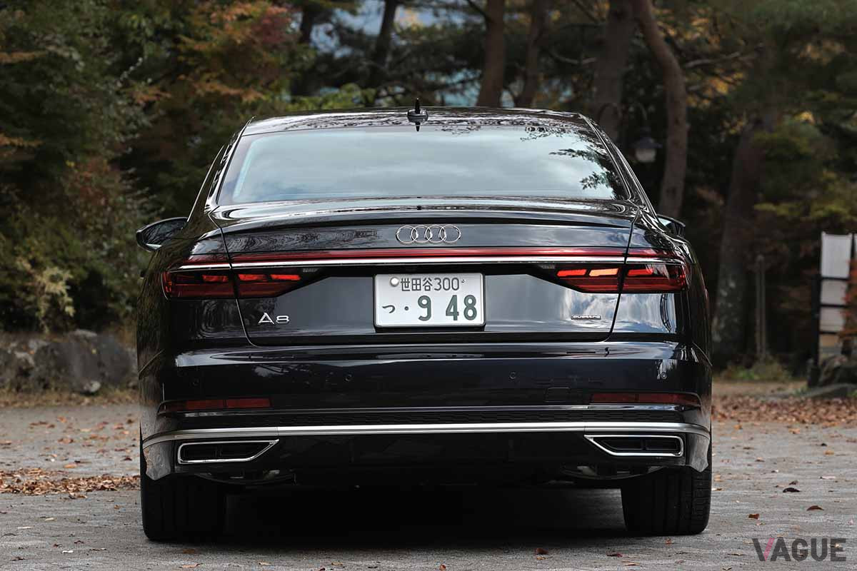 アウディ「A8 60 TFSIクワトロ」