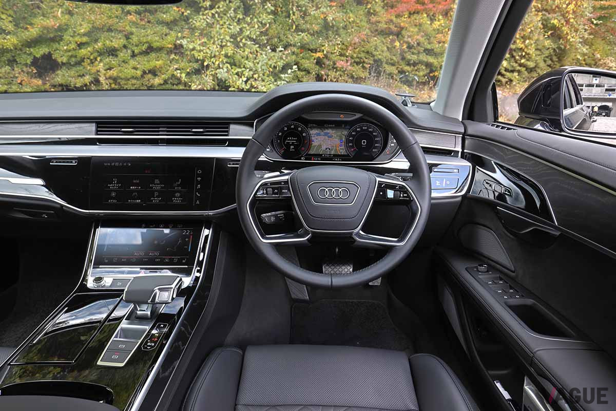 アウディ「A8 60 TFSIクワトロ」のインパネ