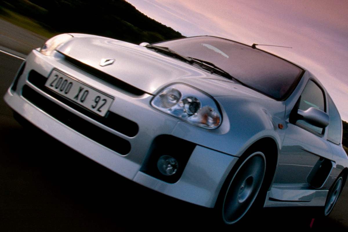 2000年12月に登場したルノー「クリオ ルノースポールV6」フェイズ1（前期型）