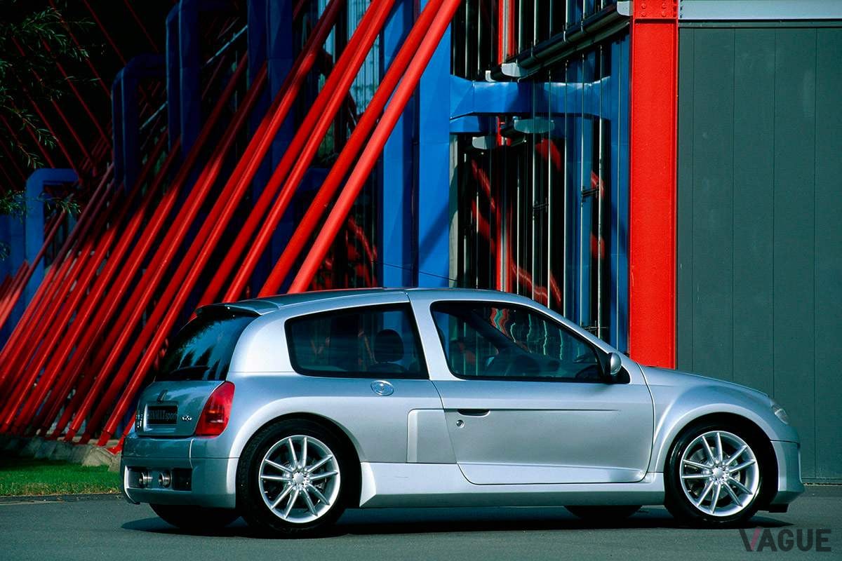 2000年12月に登場したルノー「クリオ ルノースポールV6」フェイズ1（前期型）