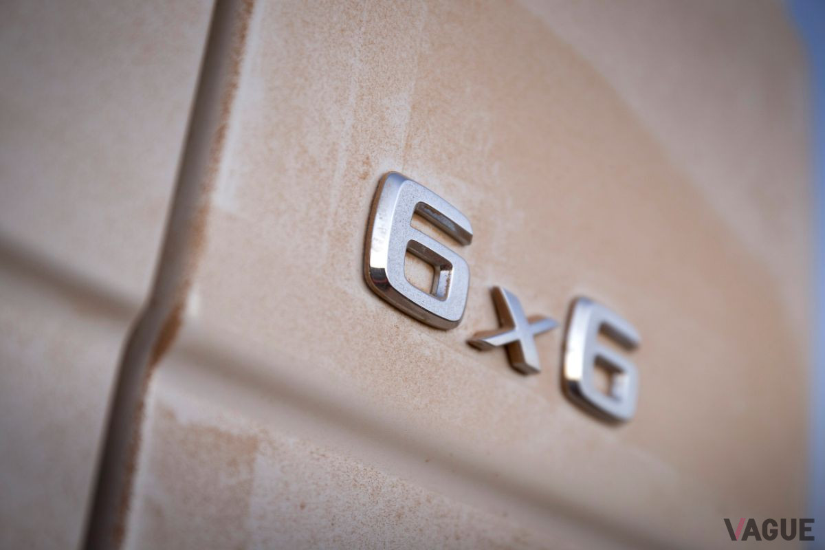 メルセデス・ベンツ「G63AMG 6×6」のエンブレム