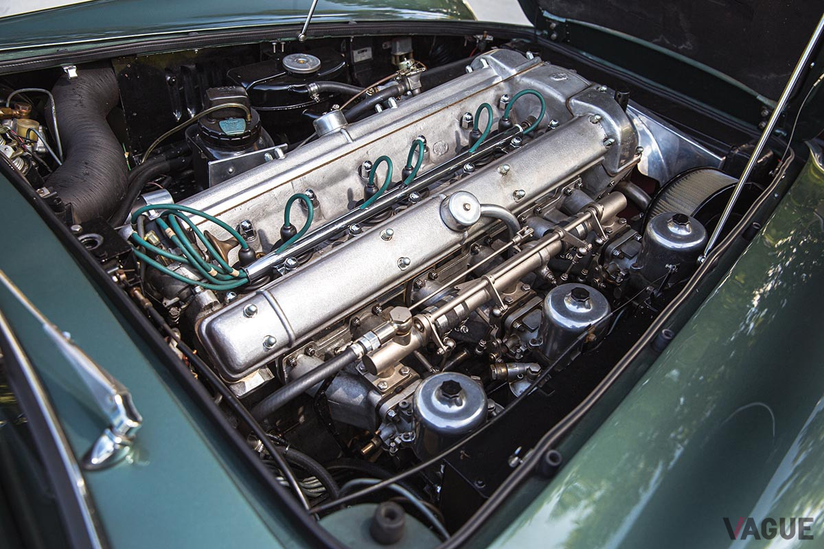 約3630万円で落札されたアストンマーティン「DB6」（C）2020 Courtesy of RM Sotheby's