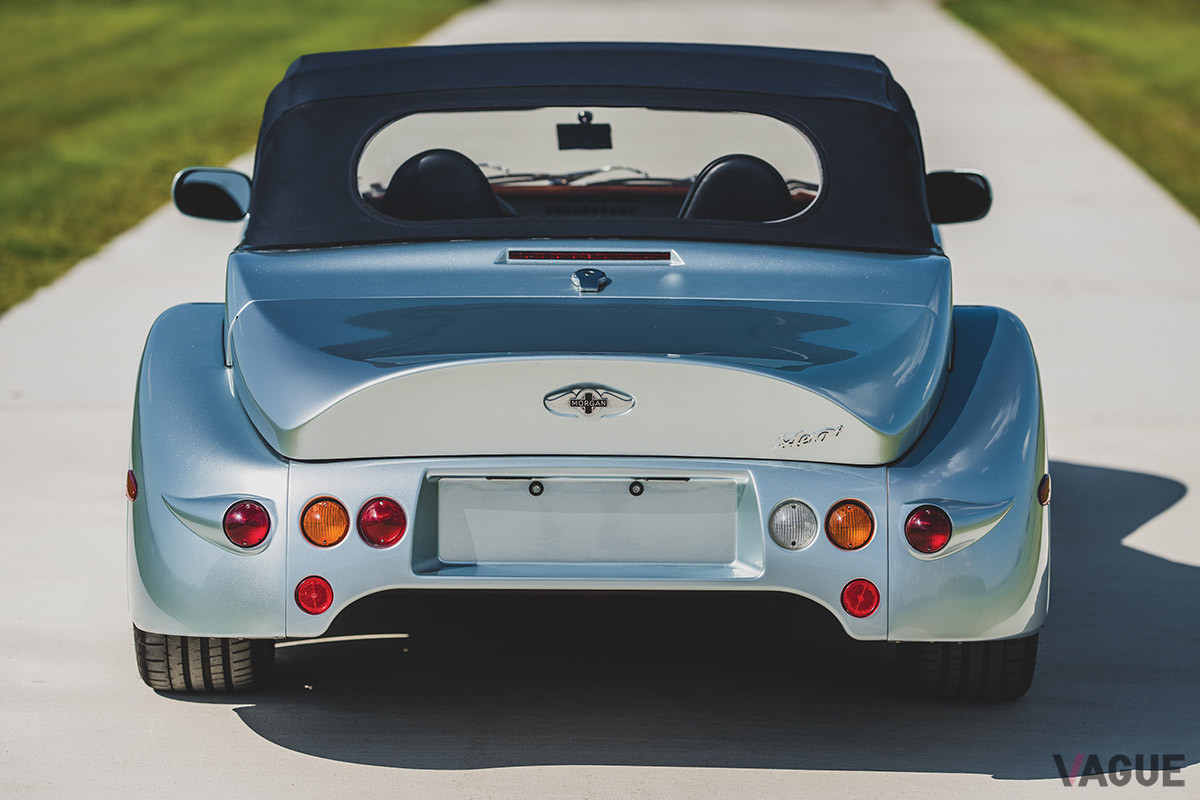 約1165万円で落札されたモーガン「エアロ8」（C）2020 Courtesy of RM Sotheby's