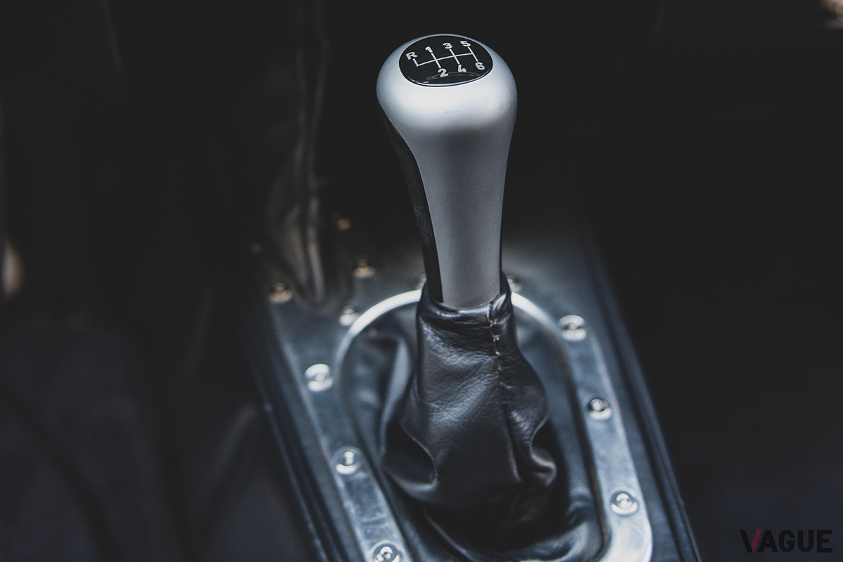 シフトノブは当時のBMWのものだ（C）2020 Courtesy of RM Sotheby's