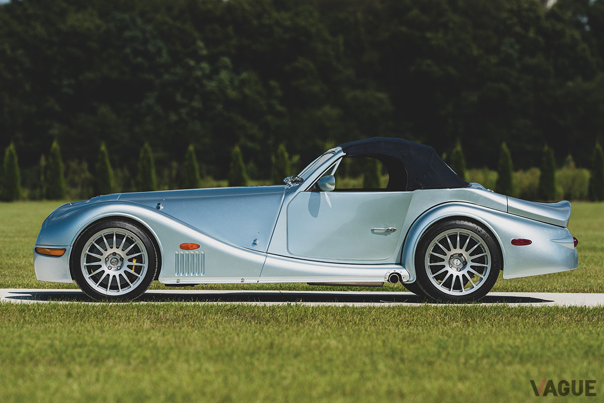 約1165万円で落札されたモーガン「エアロ8」（C）2020 Courtesy of RM Sotheby's