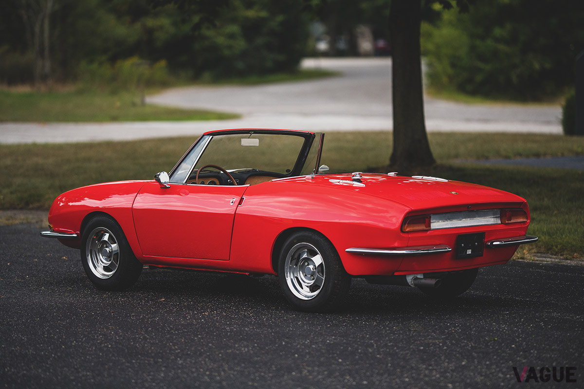 約164万円で落札されたフィアット「850スパイダー」（C）2020 Courtesy of RM Sotheby's