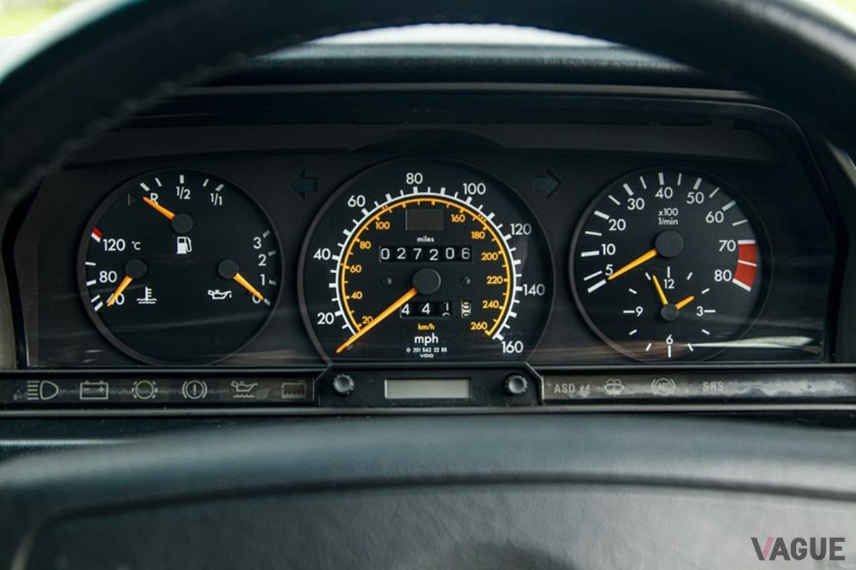 約395万円で落札されたメルセデス・ベンツ「190E 2.5 コスワース」（C）SILVERSTONE AUCTIONS