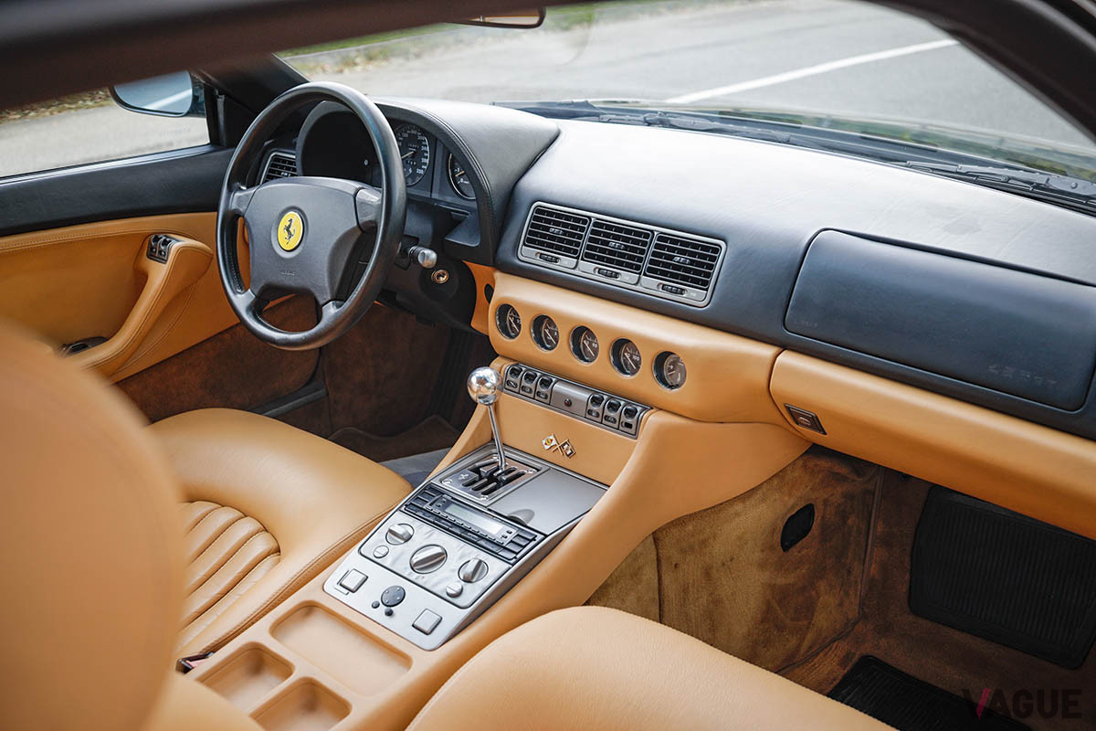 約893万円で落札されたフェラーリ「456 GT」（C）2020 Courtesy of RM Sotheby's