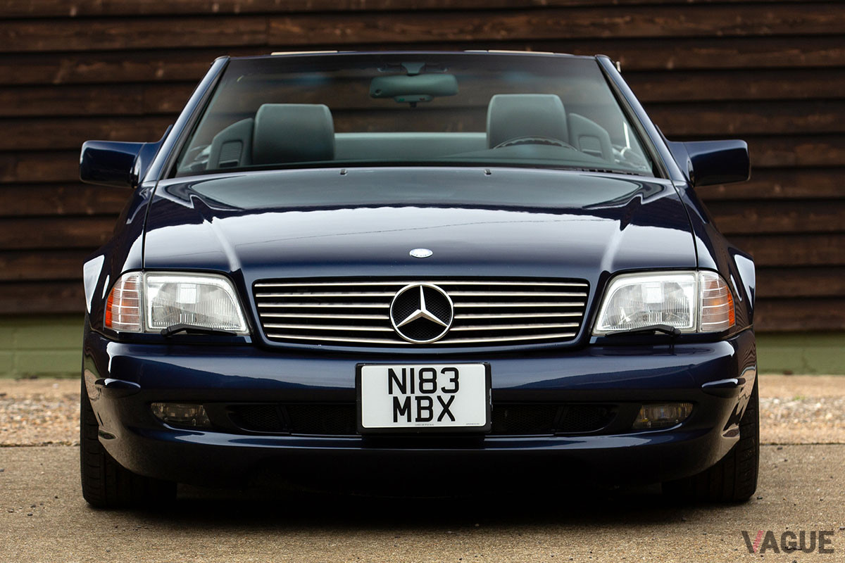 約1600万円で落札されたメルセデス・ベンツ「SL70AMG」（C）2020 Courtesy of RM Sotheby's