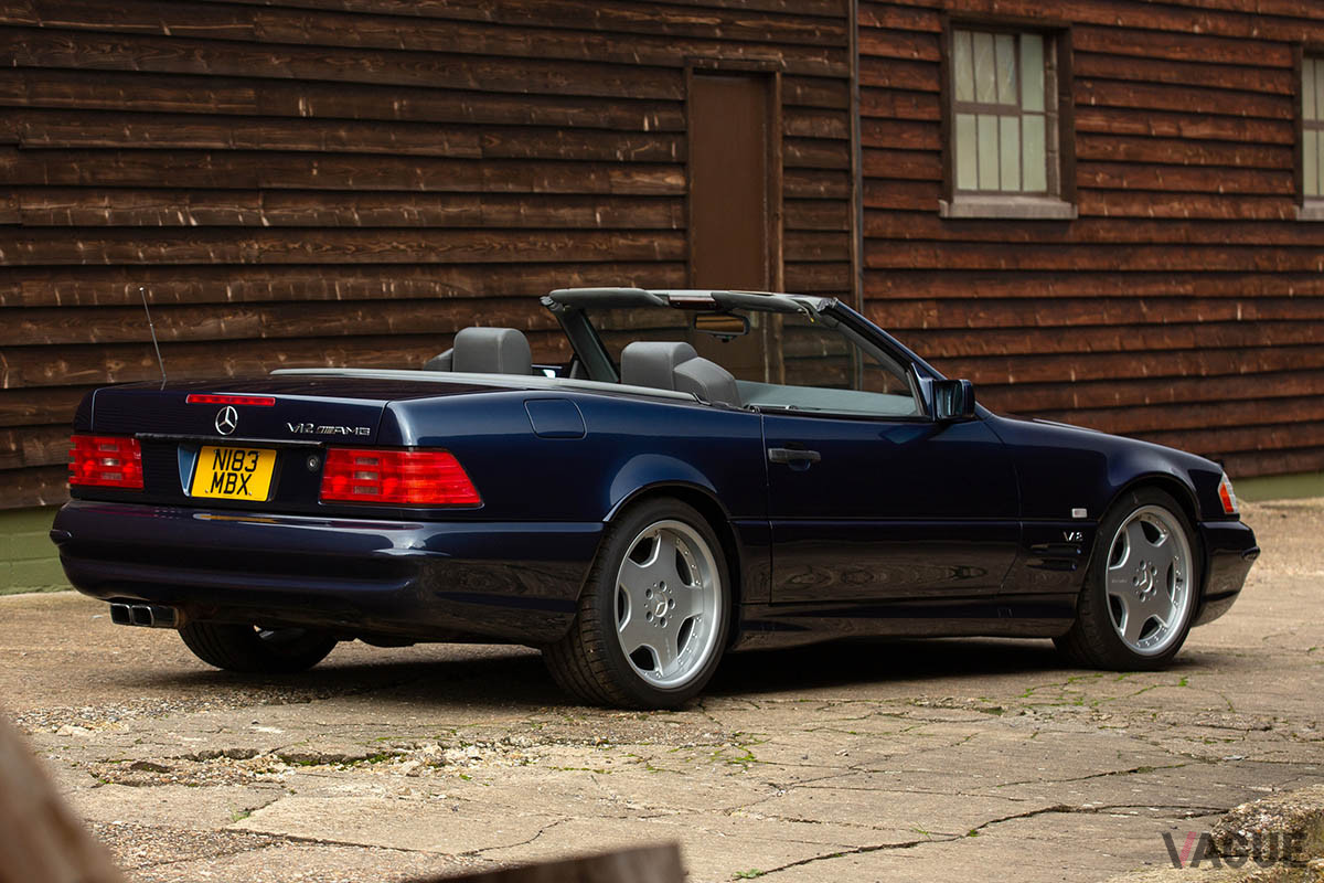 約1600万円で落札されたメルセデス・ベンツ「SL70AMG」（C）2020 Courtesy of RM Sotheby's