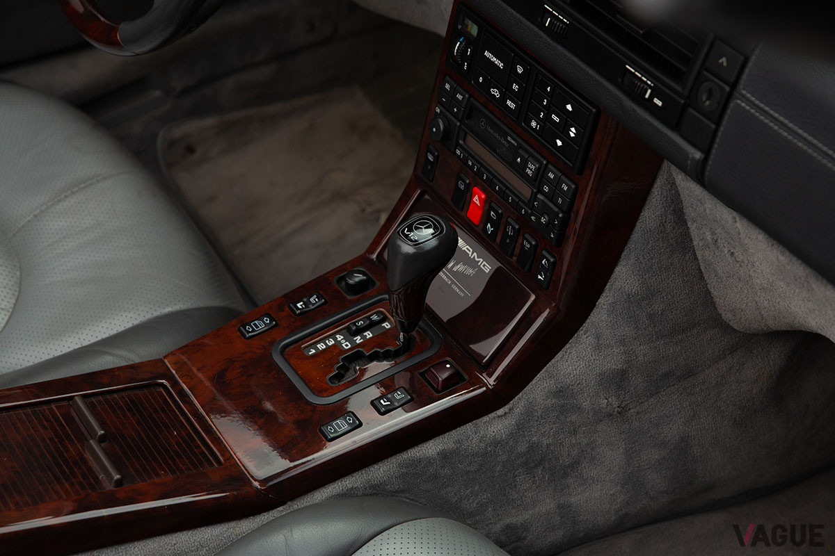 約1600万円で落札されたメルセデス・ベンツ「SL70AMG」（C）2020 Courtesy of RM Sotheby's