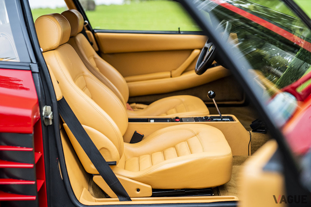 およそ1300万円で落札されたフェラーリ「512TR」（C）2020 Courtesy of RM Sotheby's