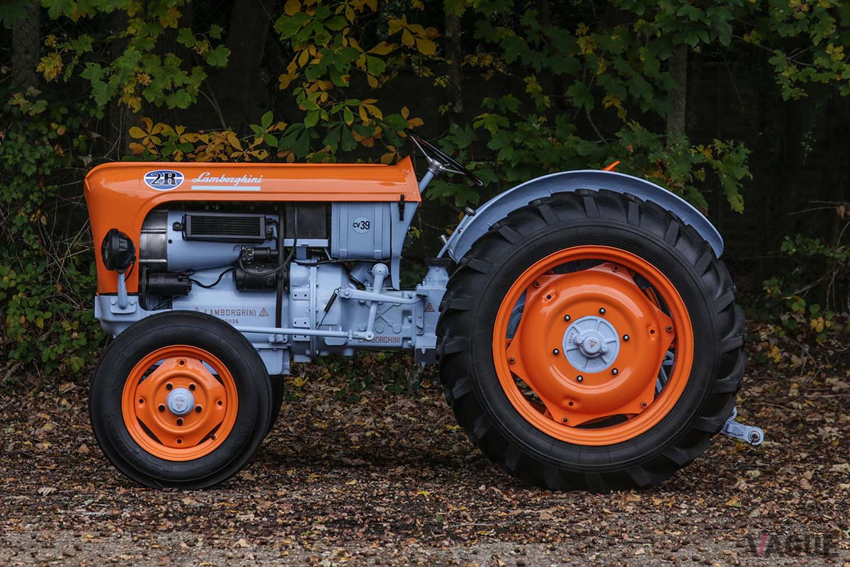 約288万円で落札された1966年式ランボルギーニ「2R」（C）2020 Courtesy of RM Sotheby's