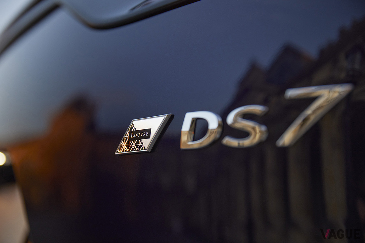 DS7 クロスバック ルーヴル ブルーHDi