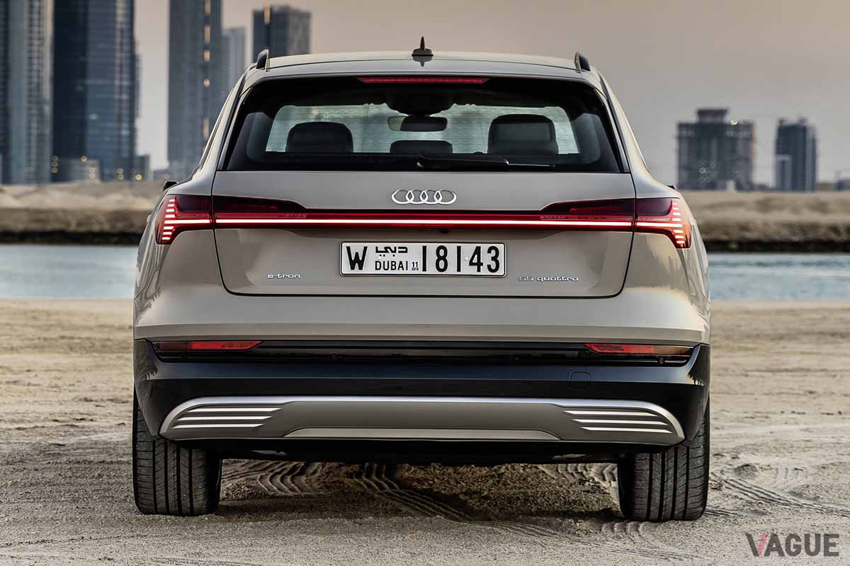 アウディ「e-tron」