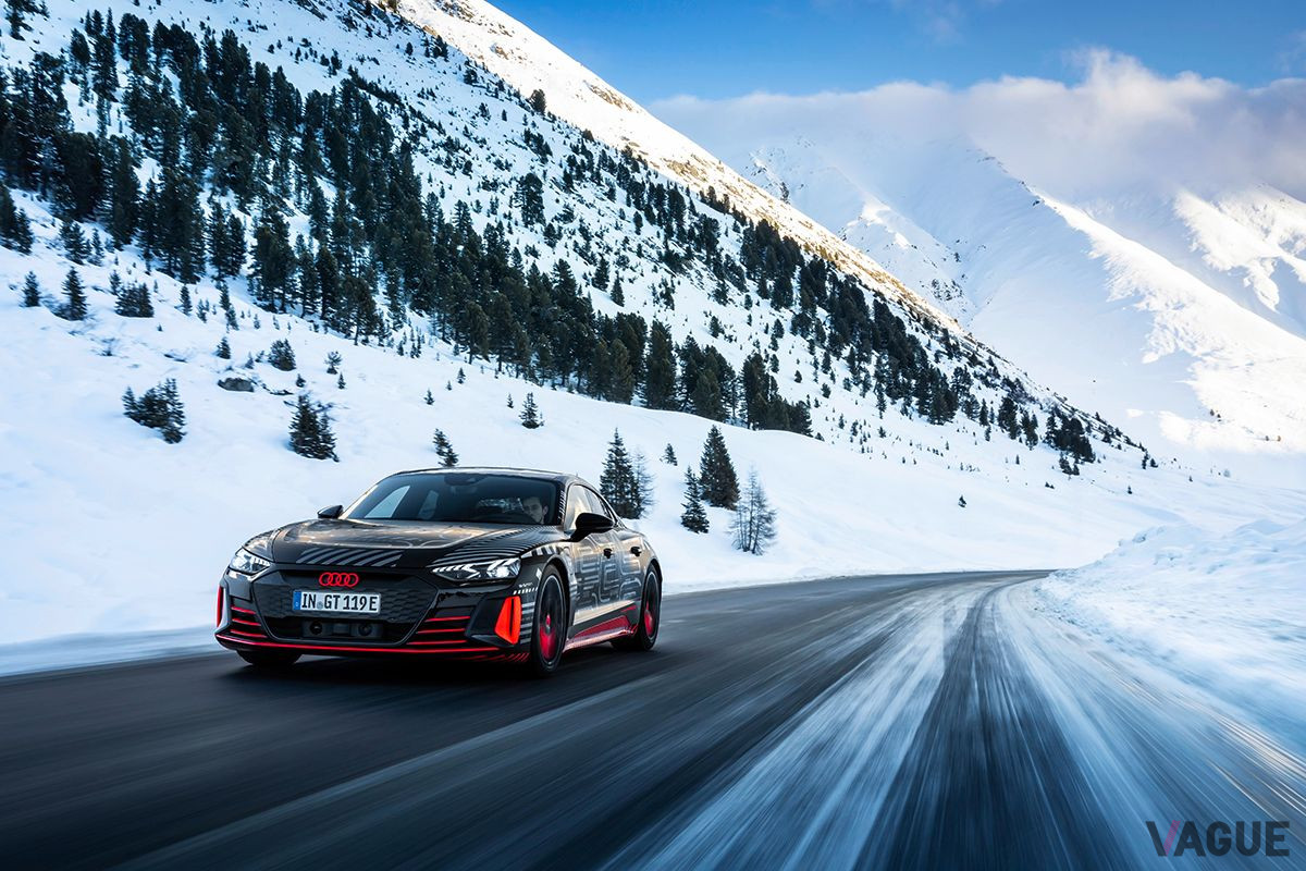 アウディ「e-tron GTコンセプト」走行テストの様子