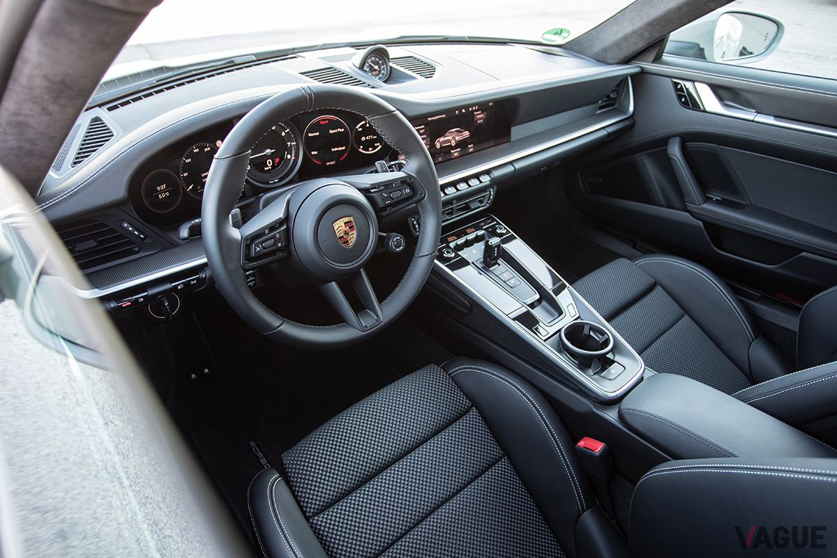 ポルシェ「911カレラS」のインテリア