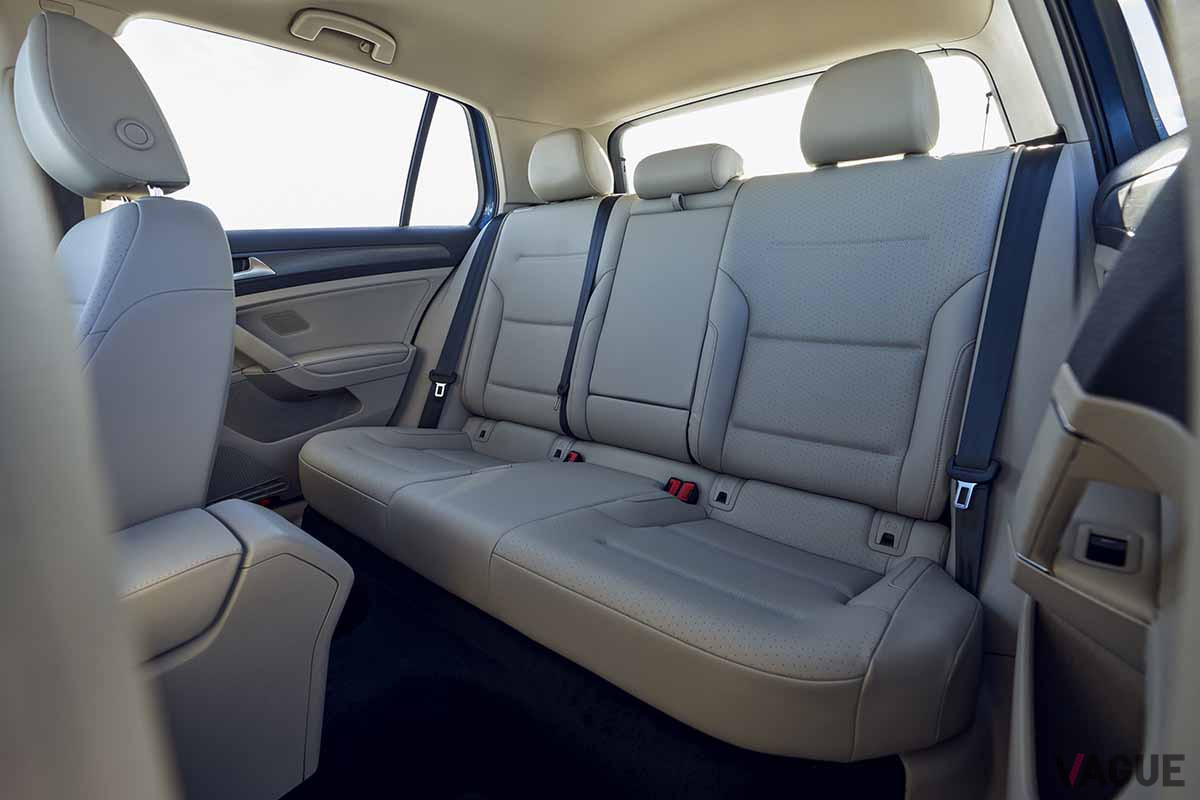 現行型7世代目VW「ゴルフ」米国仕様のリアシート
